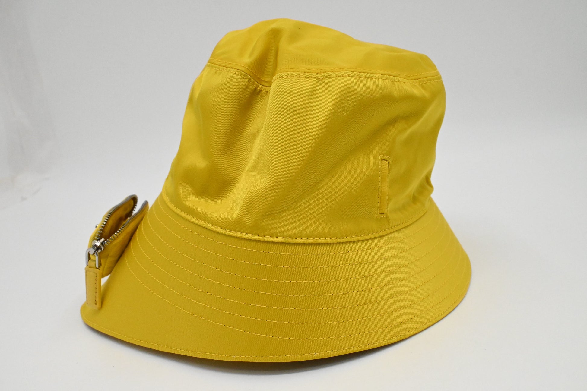 Prada Hat In Yellow Re Handbag Nylon Bucket Bucket Bag