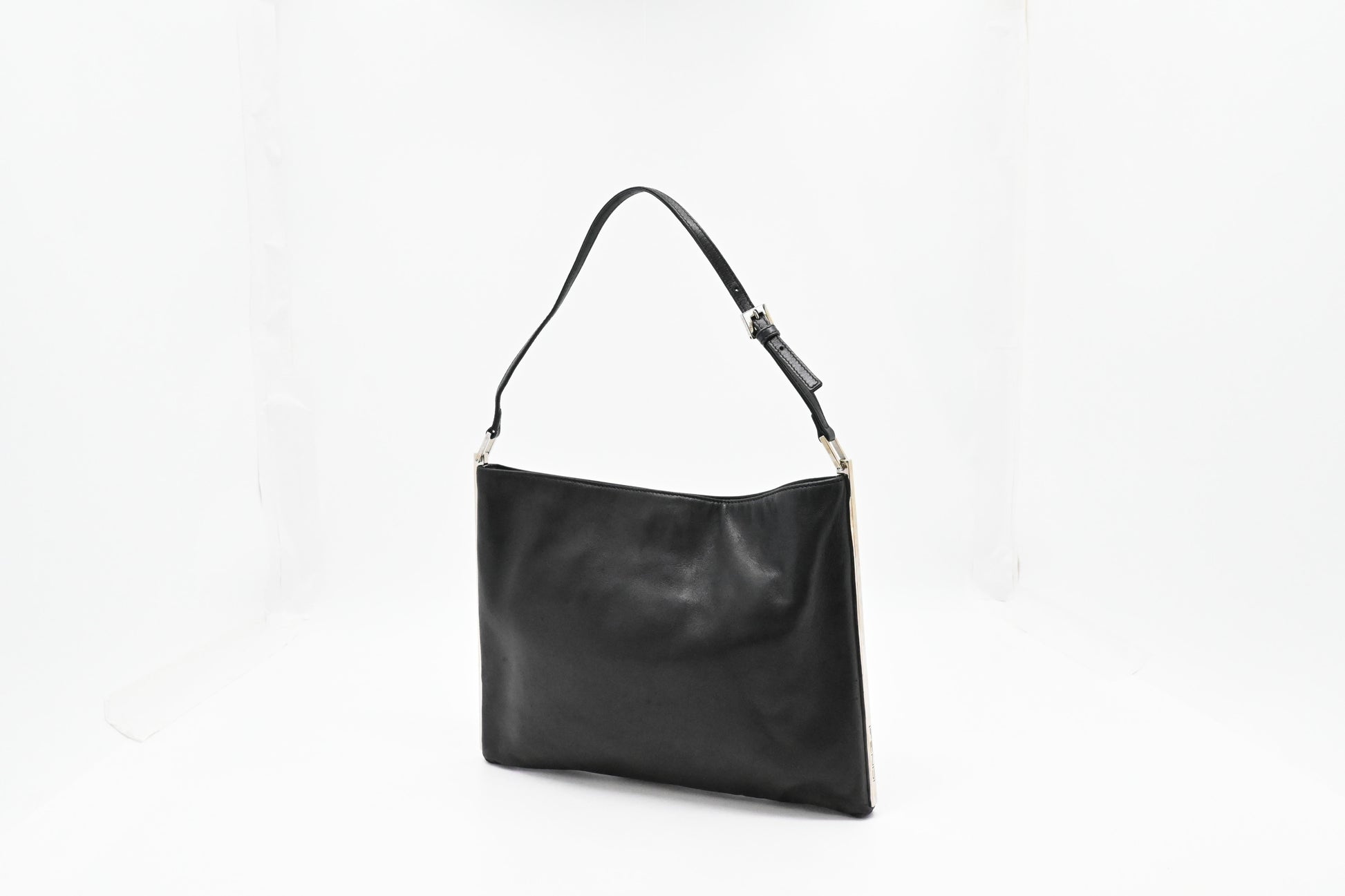 Fendi Shoulder Bag In Leather Black
