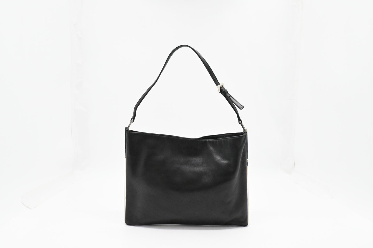 Fendi Shoulder Bag In Leather Black