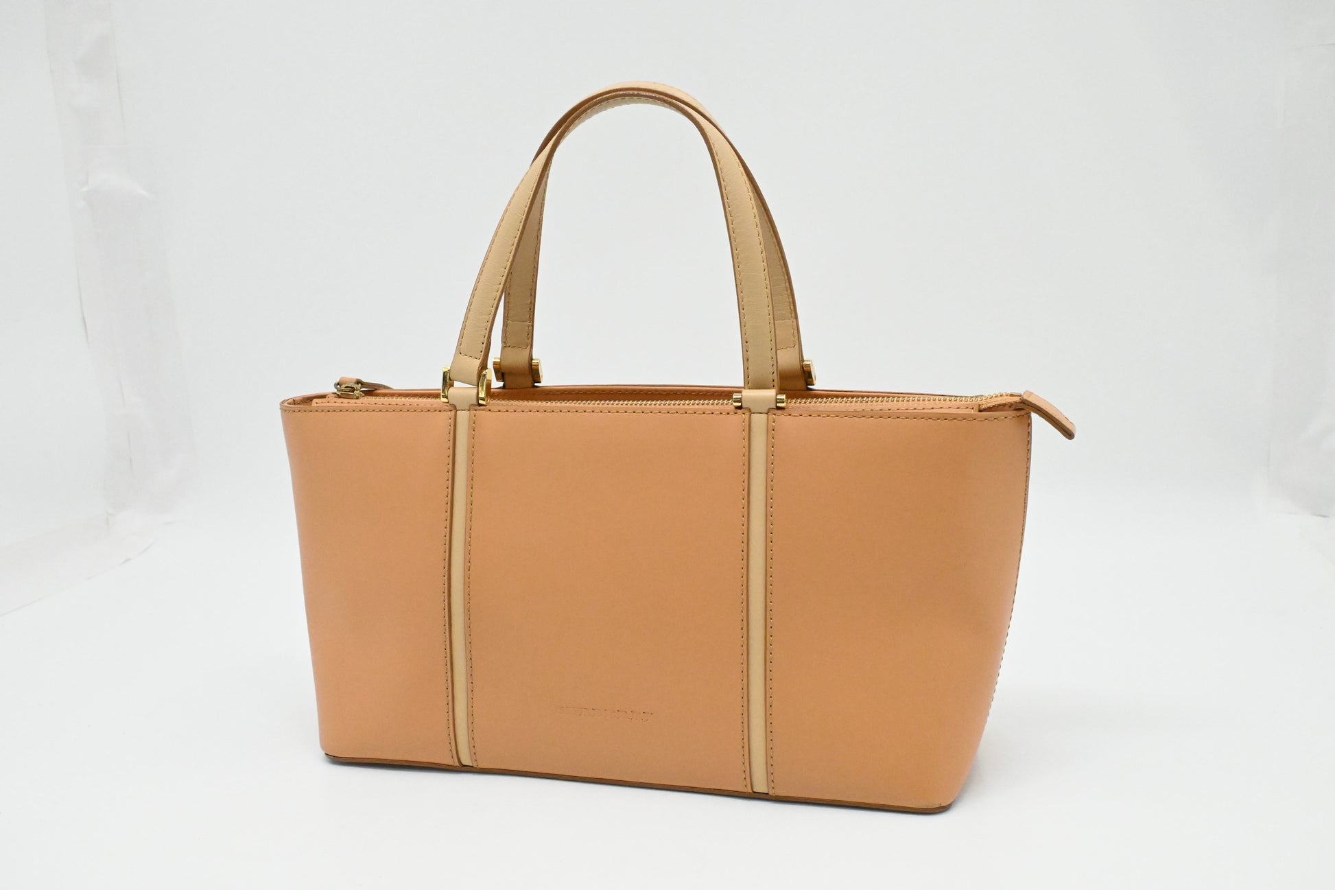 Burberry Handbag In Leather Beige Travel Bag