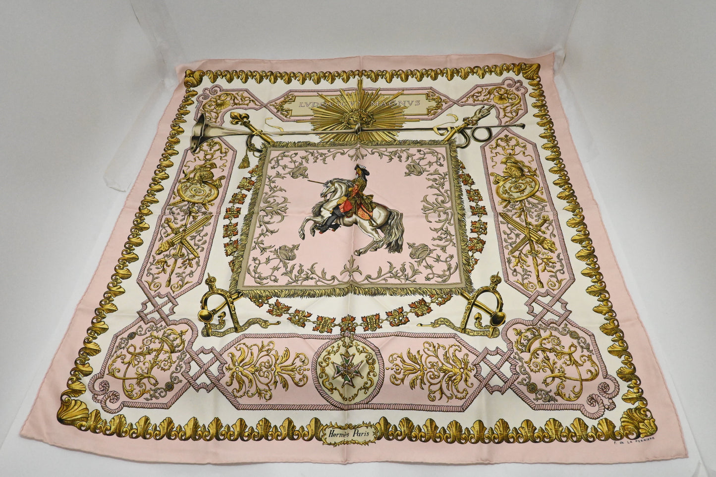 Hermes 'Ludovicus Magnus' Carre In Silk Handbag Pink Travel Bag
