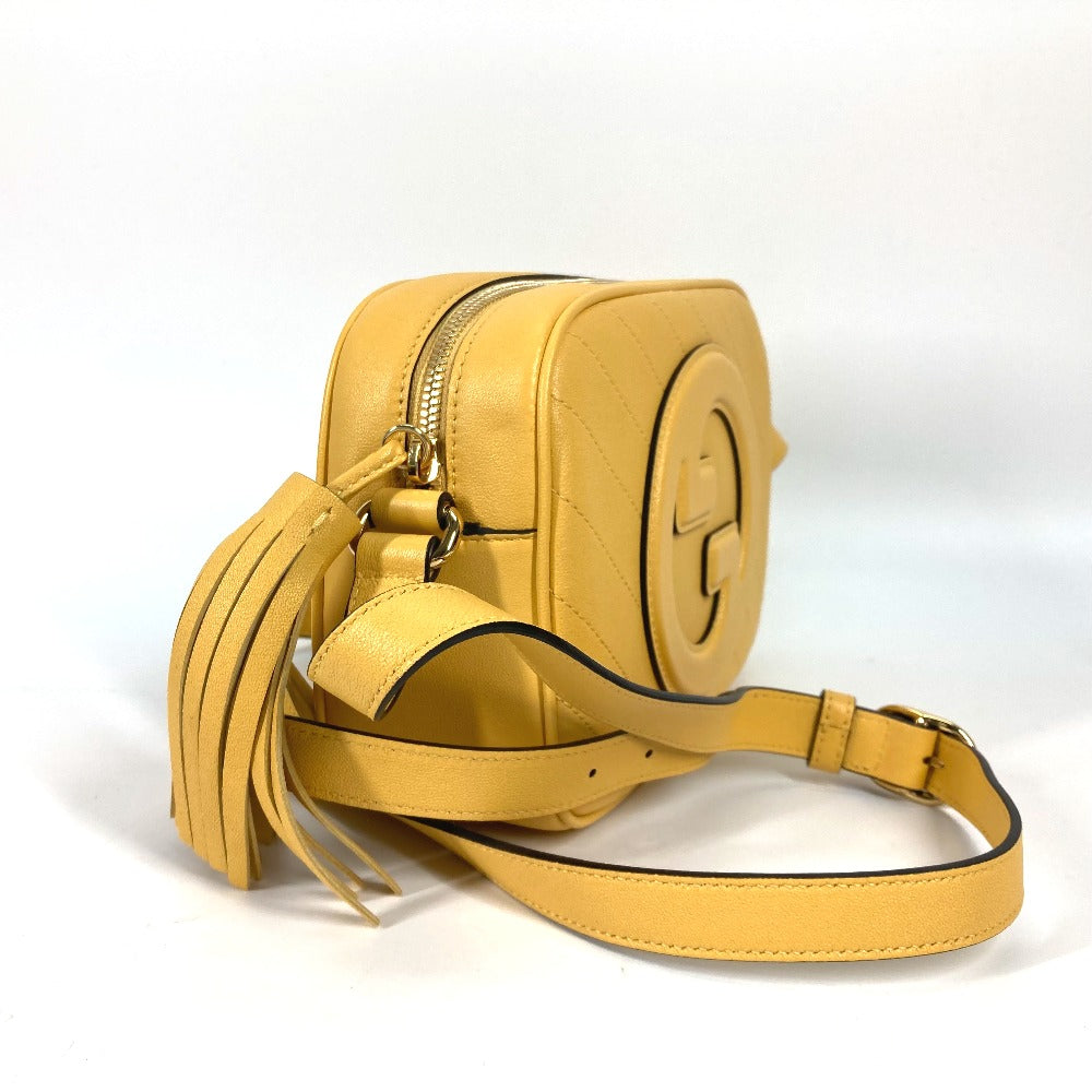 Gucci yellow Round interlocking G tassel Leather Shoulder Bag