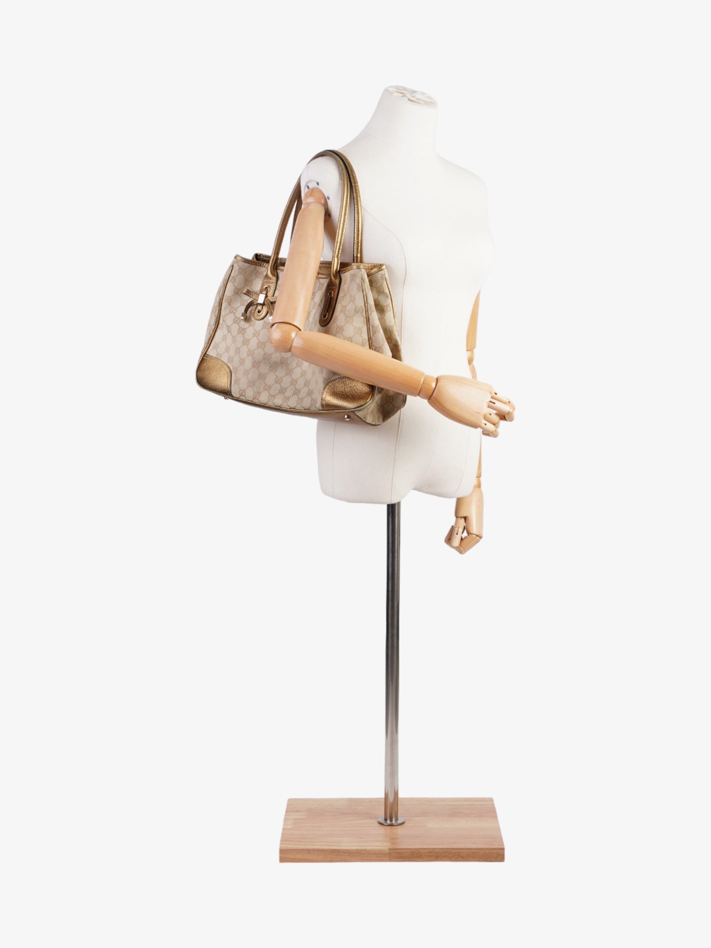 Gucci Princy Tote And Ebony Supreme Medium Canvas Beige Shoulder Bag