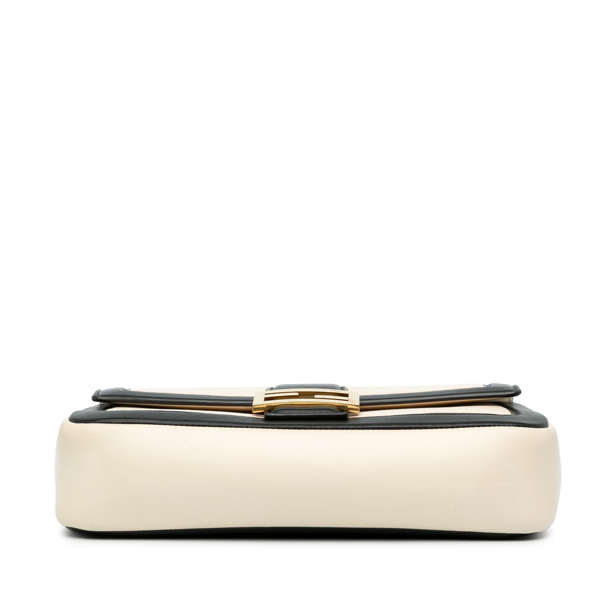 Fendi Bicolor Midi Baguette Shg Hf8Luu Shoulder Bag Leather Chain