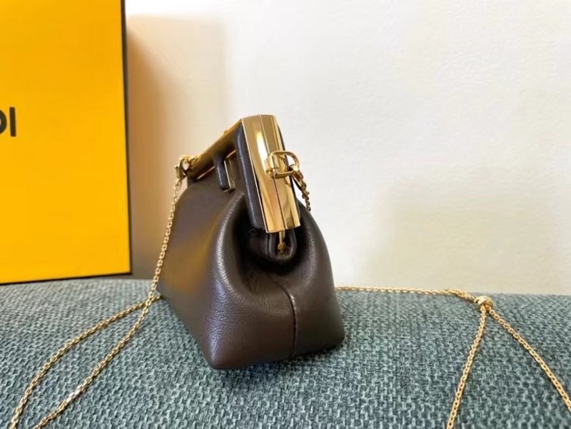 Fendi Fendi Brown Leather Bag Bfnd9950 Travel Bag