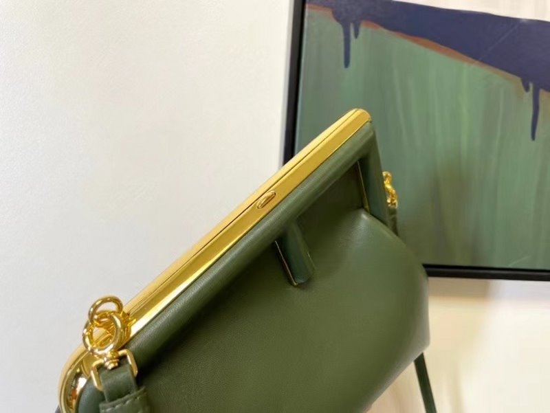 Fendi Fendi Green Leather Bag Bfnd9948 Travel Bag