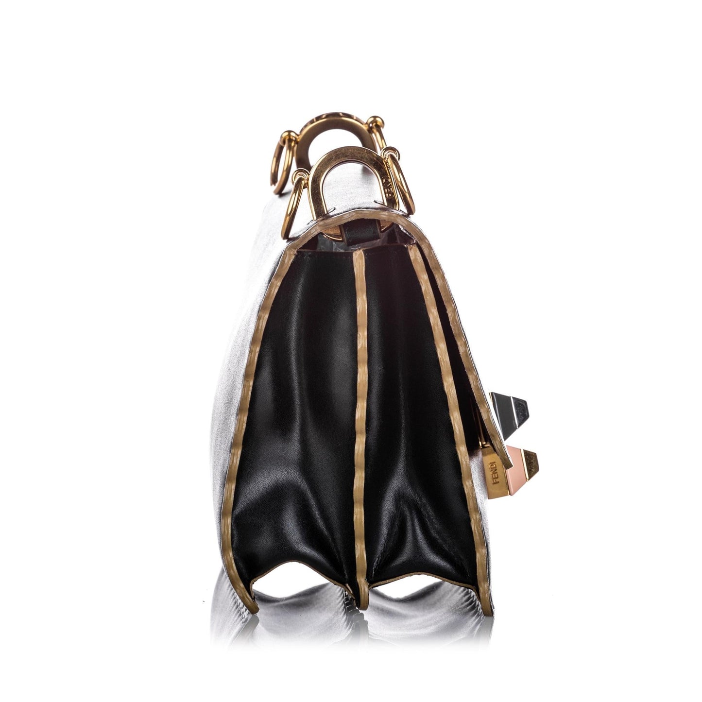 Fendi Kan Shoulder Bag Shg Leather