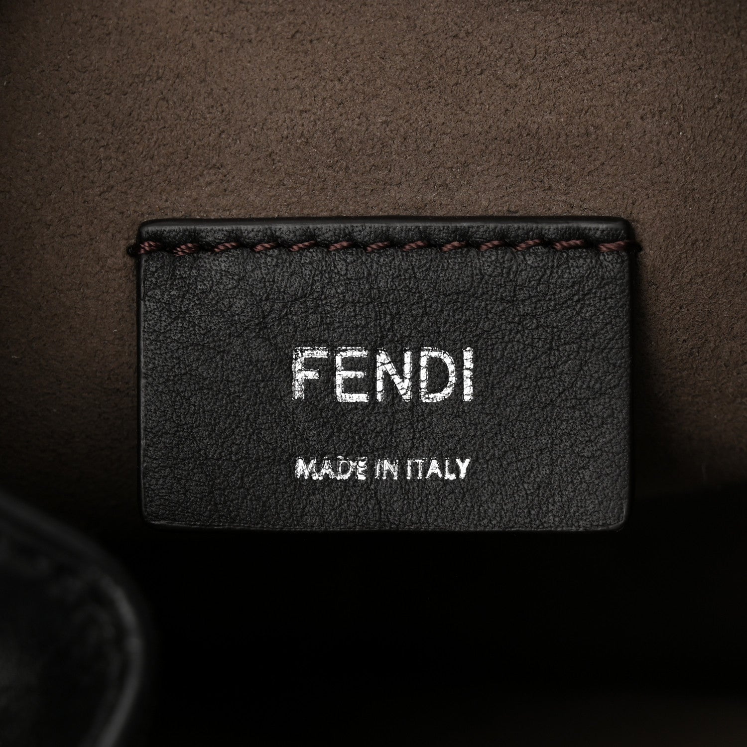 Fendi Liberty Pearl Mon Trã Sor Bag Mini Bucket Bucket Bag