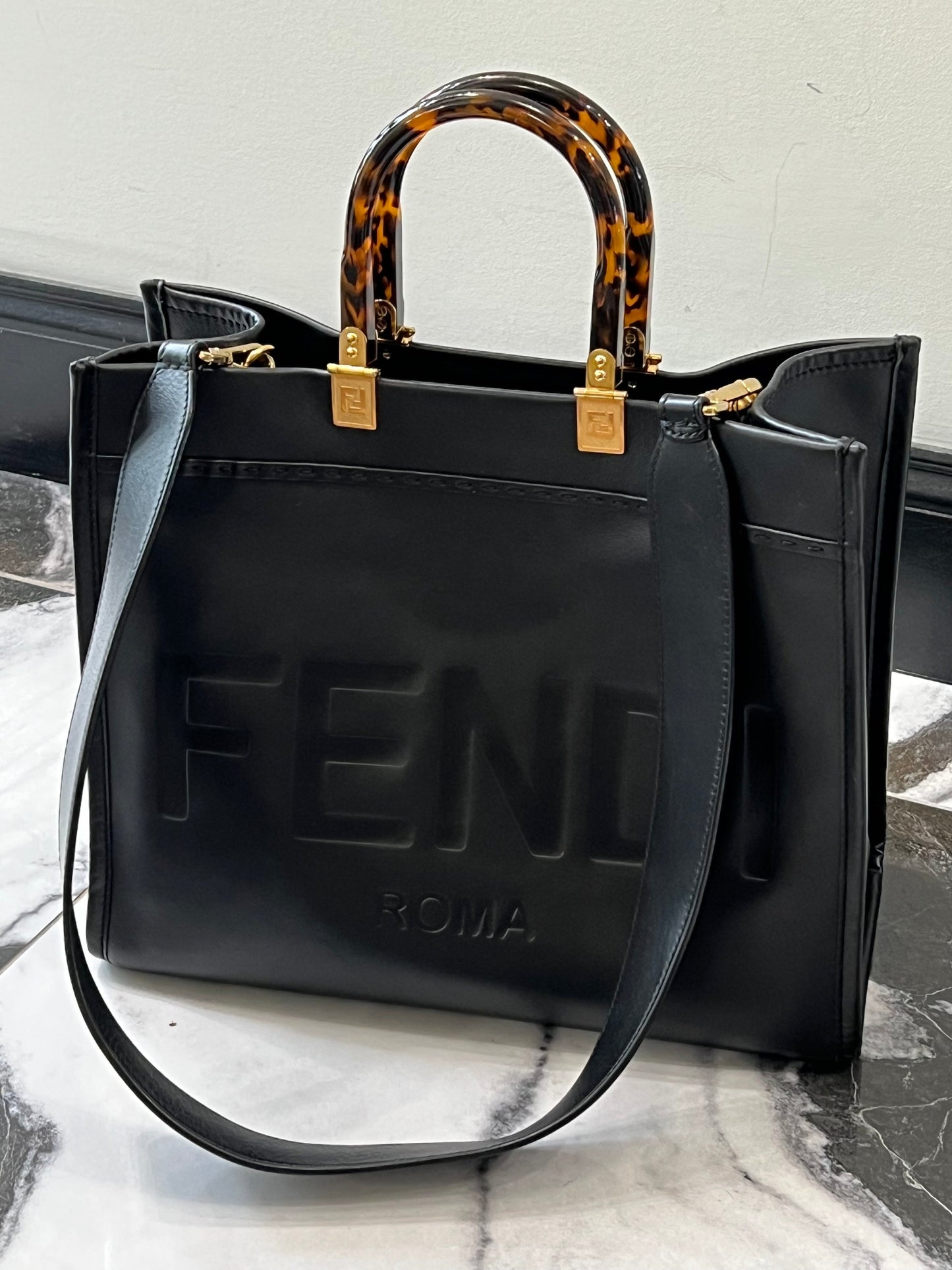 Fendi Shopper Tote Bag Leather Medium Shopper Tote Bag