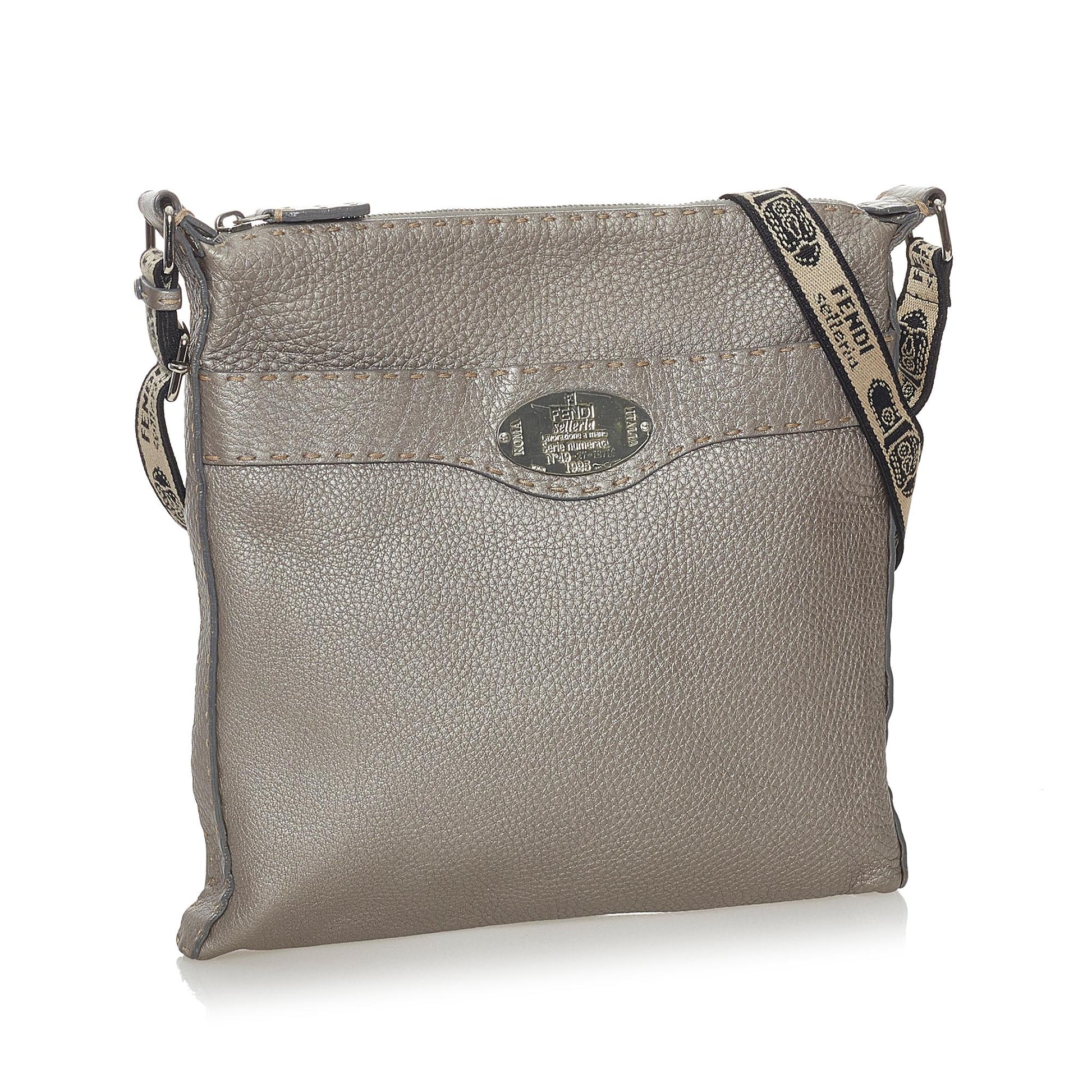 Fendi Selleria Crossbody Bag Shg Leather Bag Shg 33986
