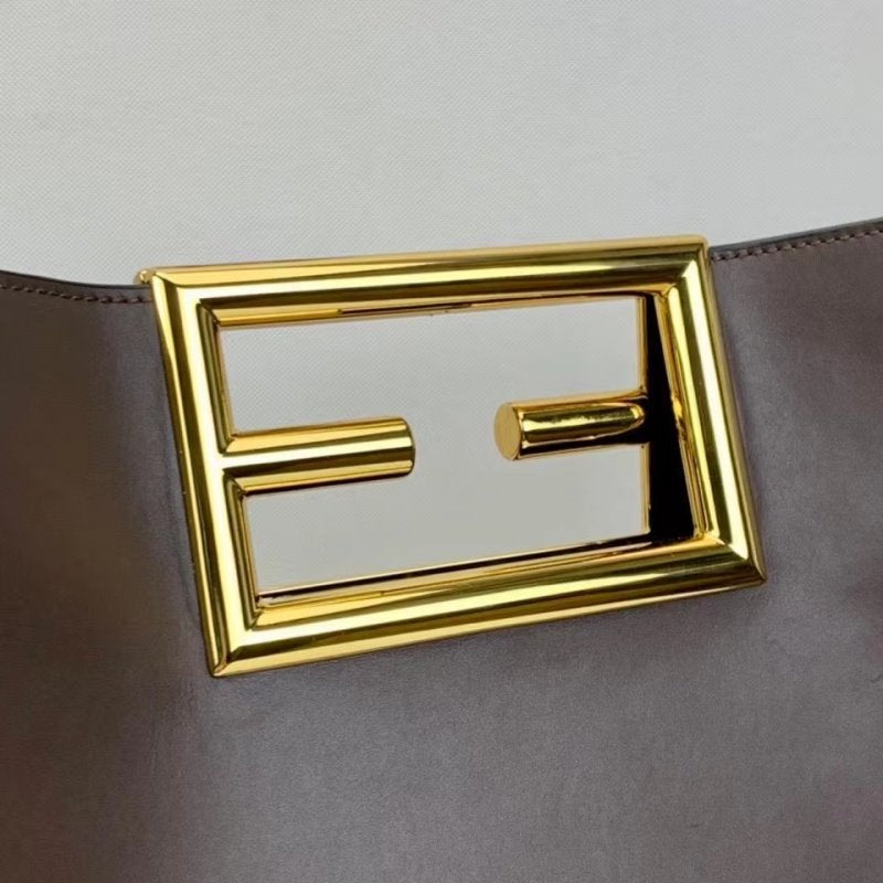 Fendi Shoulder Bag Shoulder Bag Bfnd10024