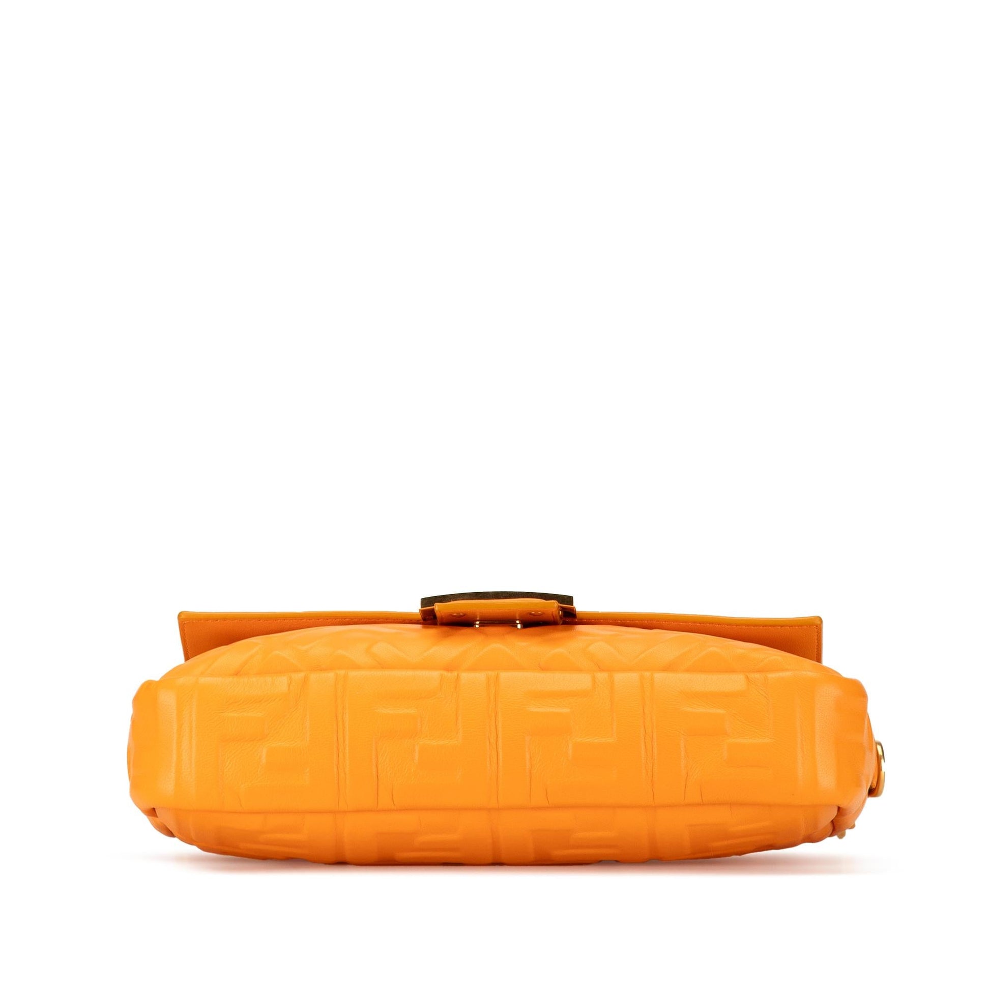 Fendi Zucca Baguette Satchel Shg Yikxmi Leather Embossed Satchel Bag