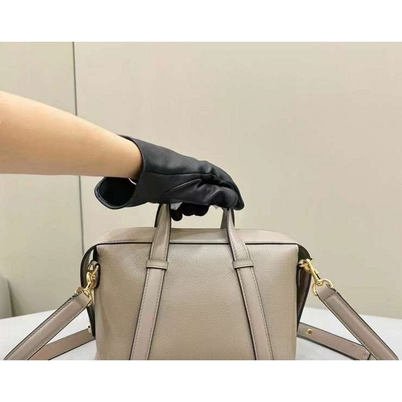 Fendi Boston Hand Bag Travel Bag Hand Bag Bg02991