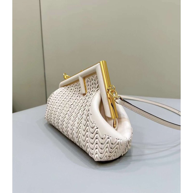 Fendi Shoulder Bag Shoulder Bag Bg02014