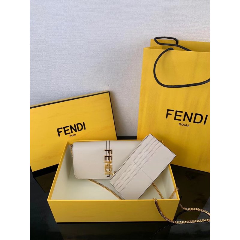 Fendi Fendi Leather Chain Bag Bg0525194 Travel Bag