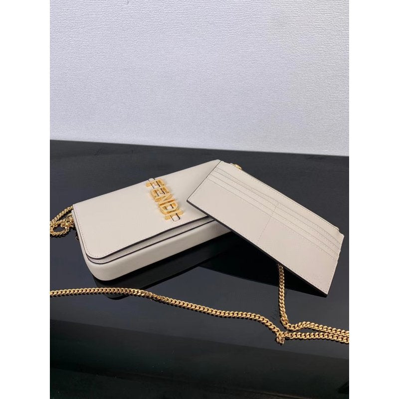 Fendi Fendi Leather Chain Bag Bg0525194 Travel Bag