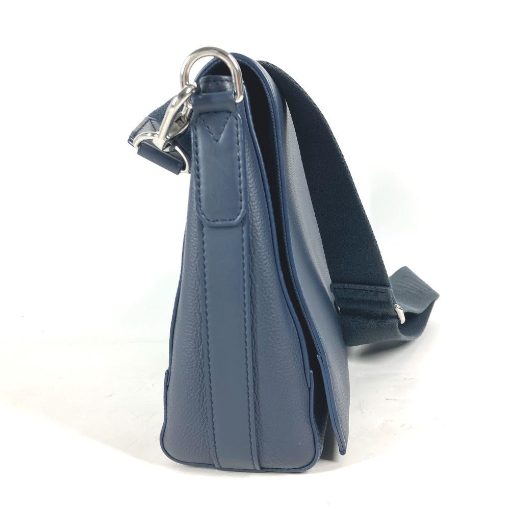 Louis Vuitton M21363 Cowhide Aerogram takeoff messenger Leather Navy Crossbody Bag