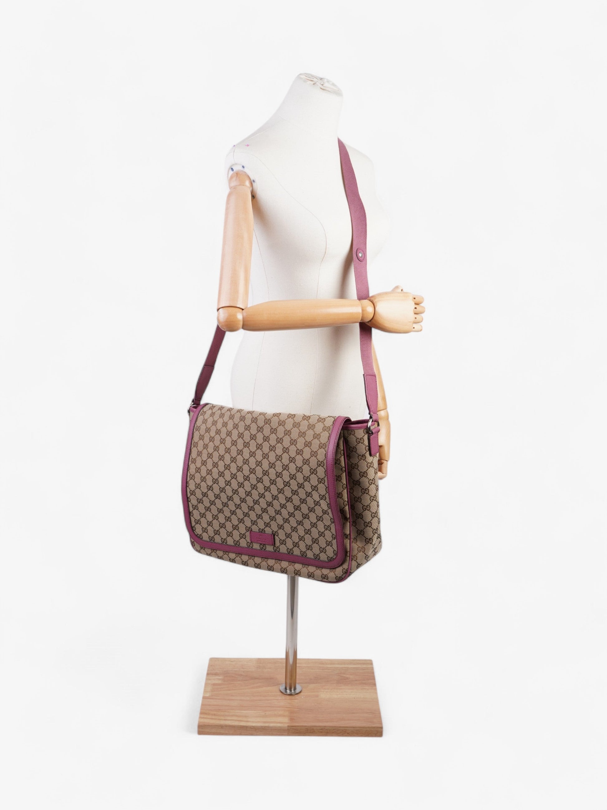 Gucci Changing Bag Supreme Canvas Pink Crossbody Bag