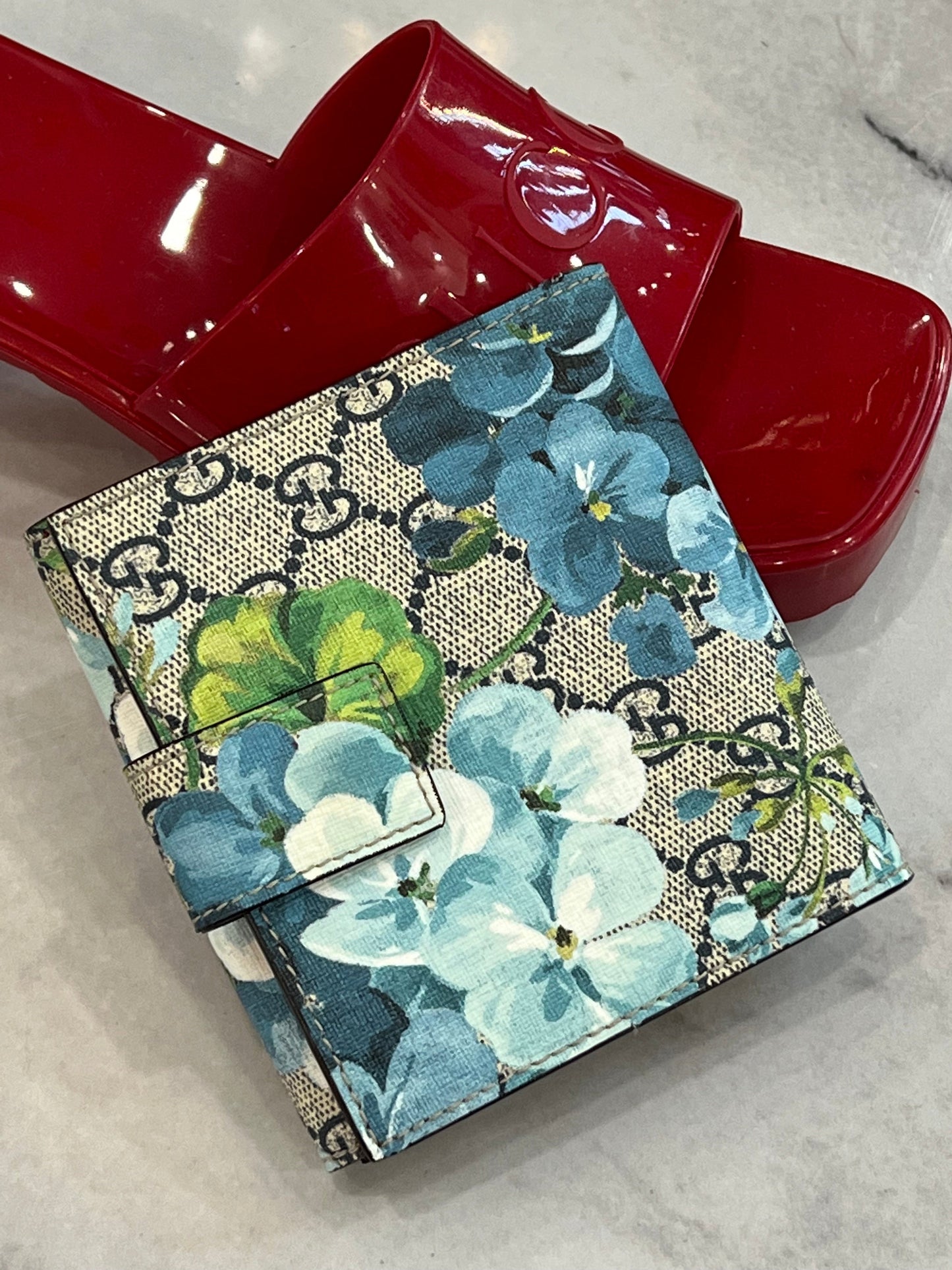 Gucci GG BLOOMS FRENCH Flap Wallet Case