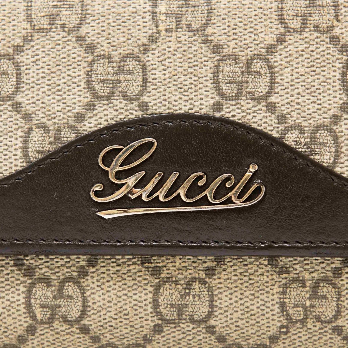 Gucci GG SCRIPT Logo Wallet Case
