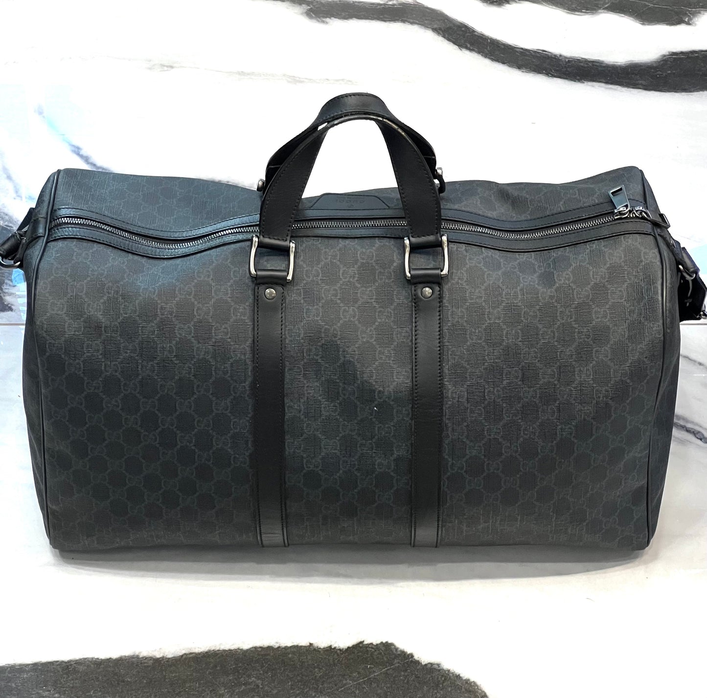 Gucci GG SUPREME CARRY-ON DUFFLE Monogram Medium Travel Bag