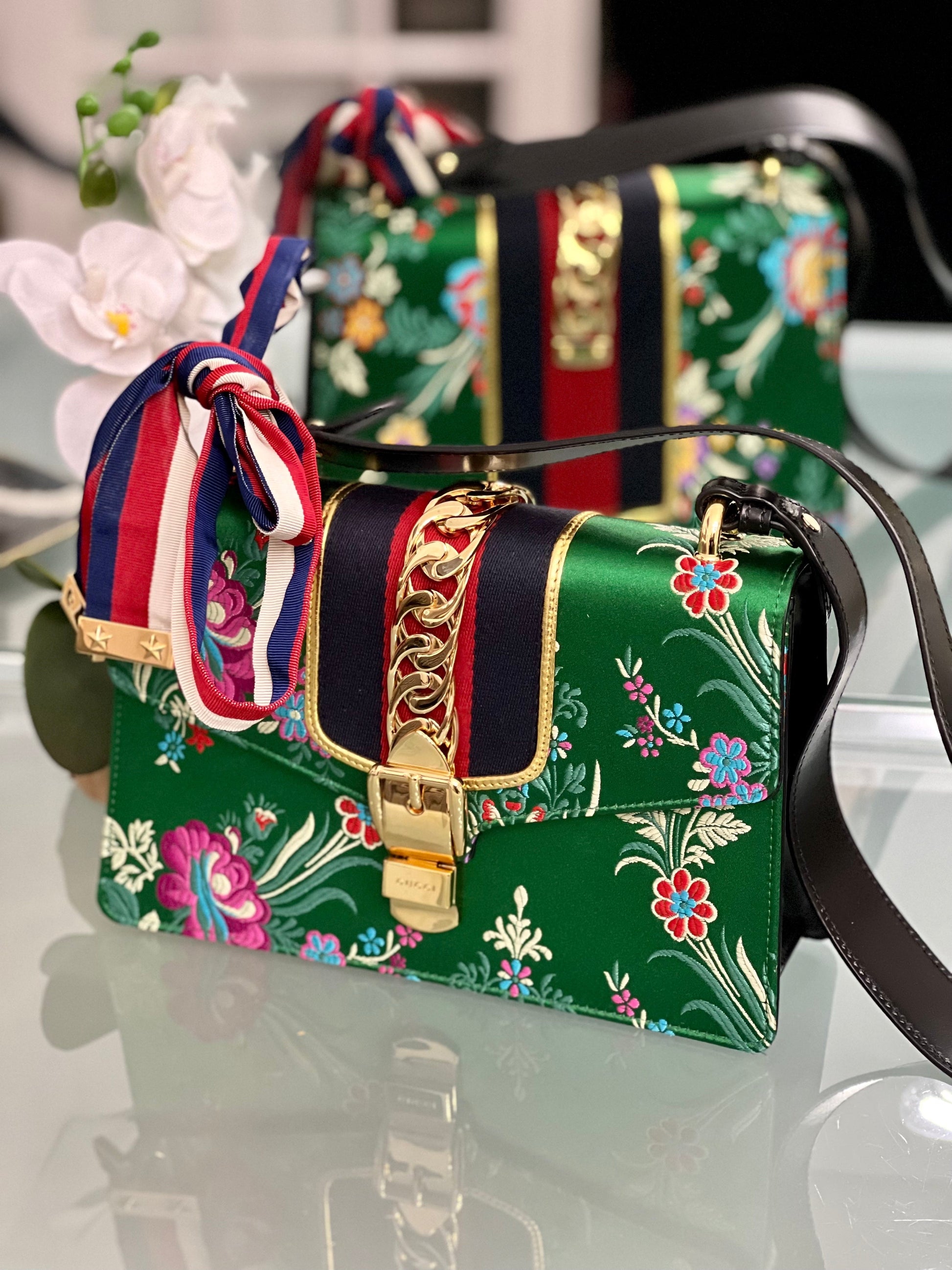Gucci FLORAL JACQUARD SYLVIE -HS Green Small Handbag