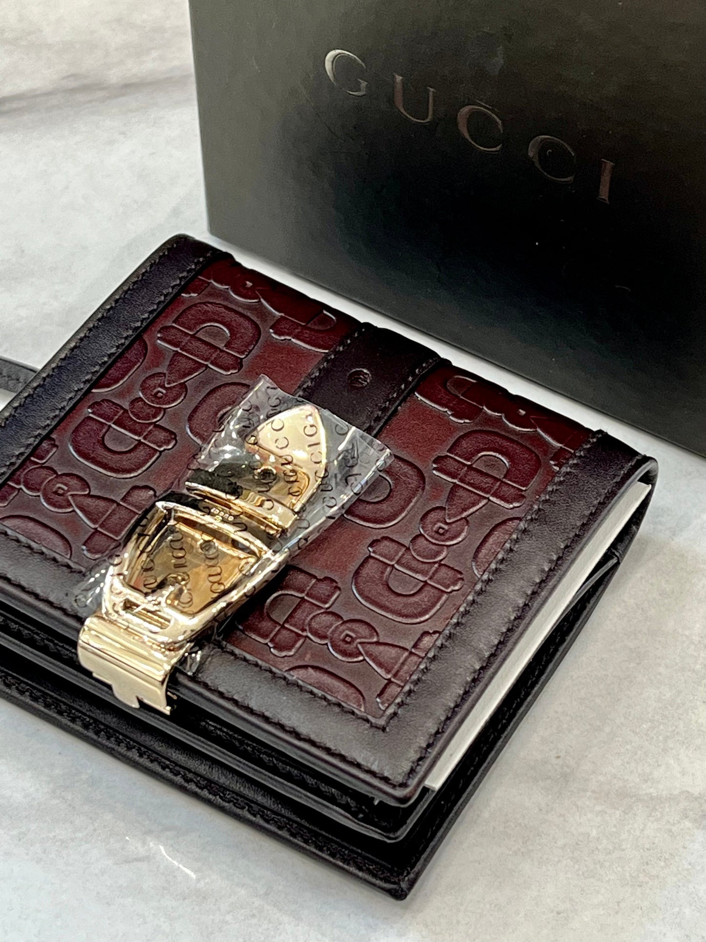 Gucci GG COMPACT Leather Wallet Case