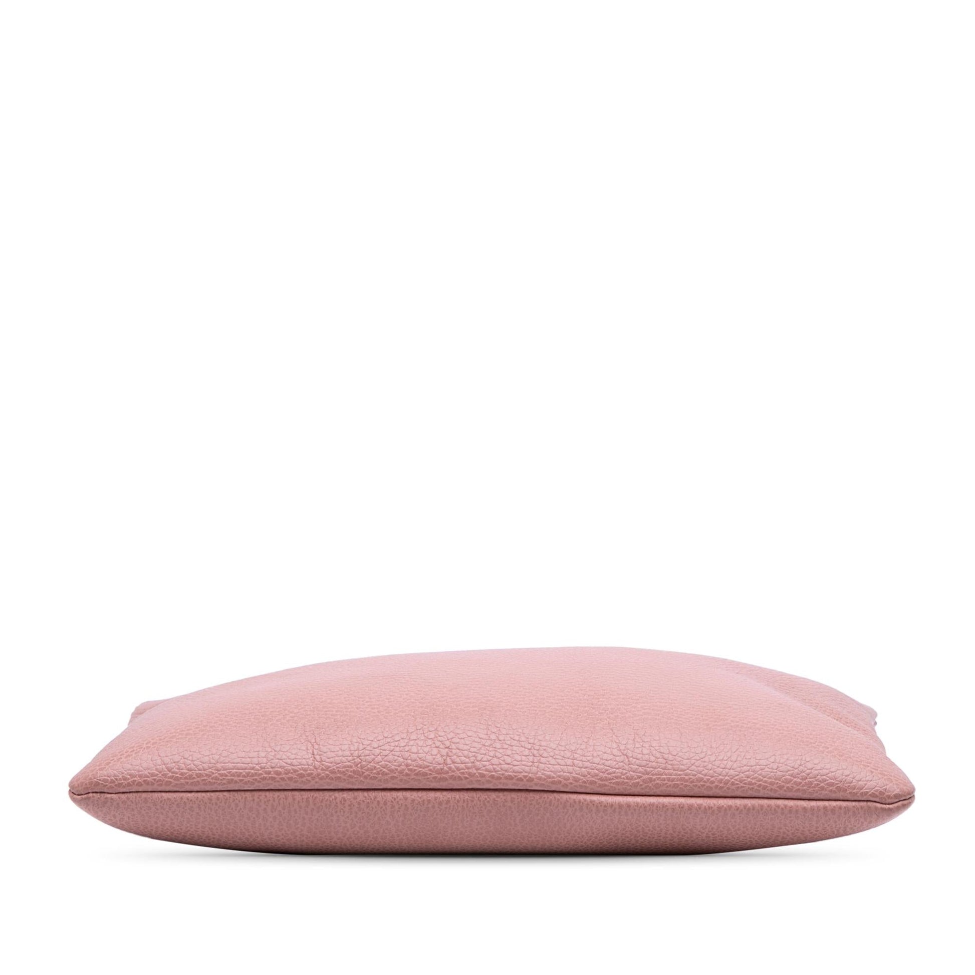 Gucci Bamboo Tassel Calf Calfskin Pink Clutch Bag