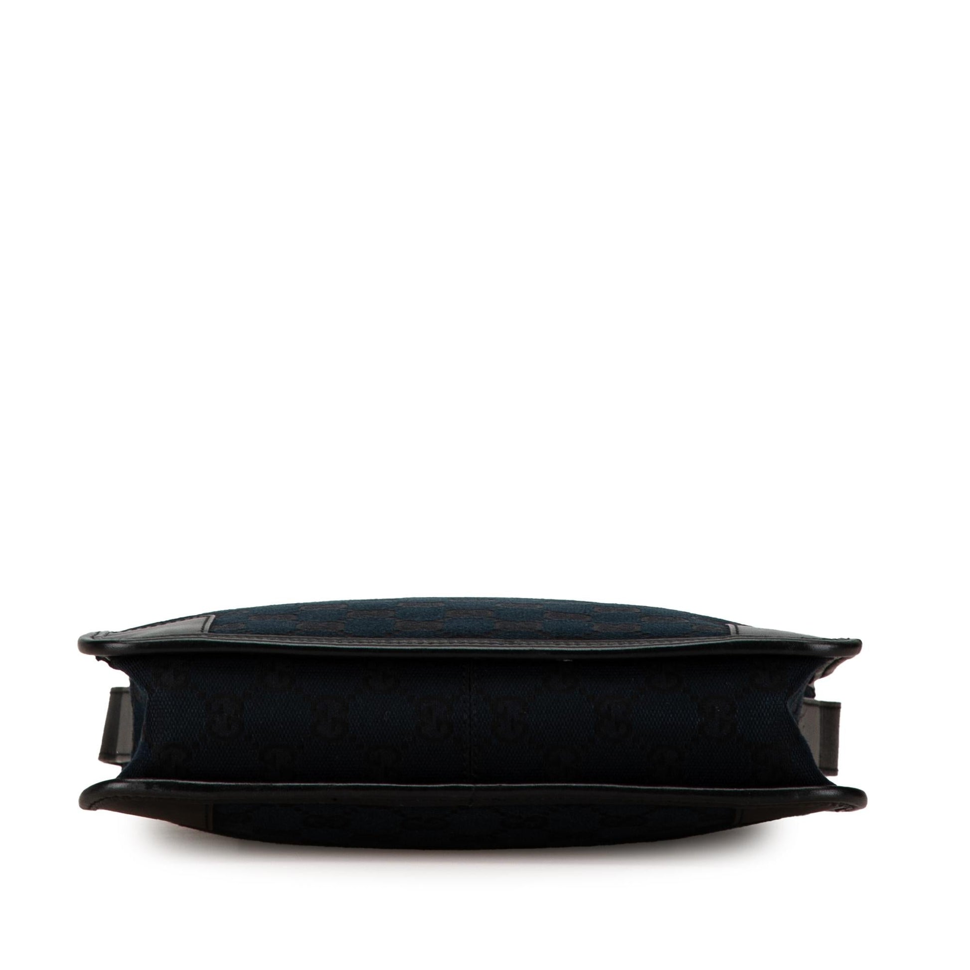 Gucci GG SHG-PpqADZ Canvas Black Shoulder Bag
