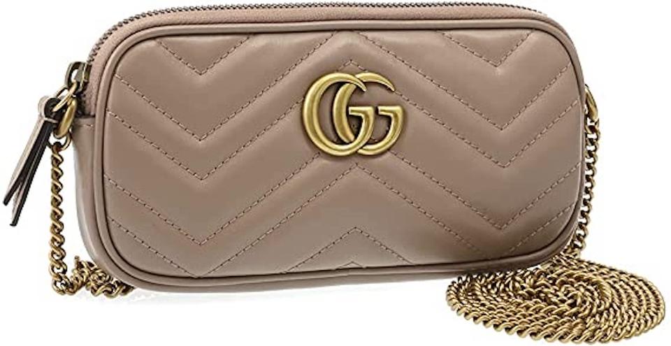 Gucci GG Marmont MatelassÃ© on a Matelasse Chain Wallet Case