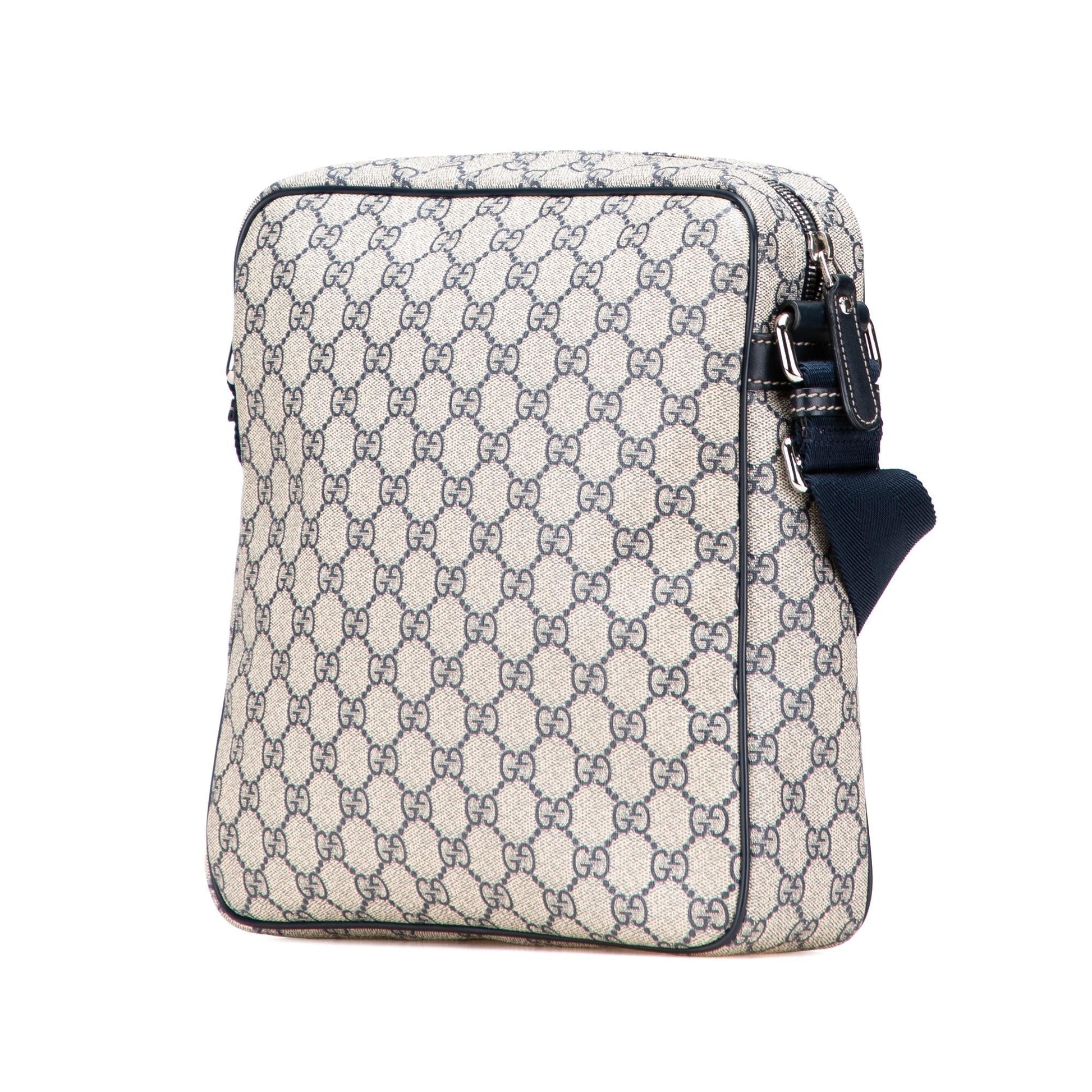 Gucci GG Supreme Crossbody Bag Crossbody 33