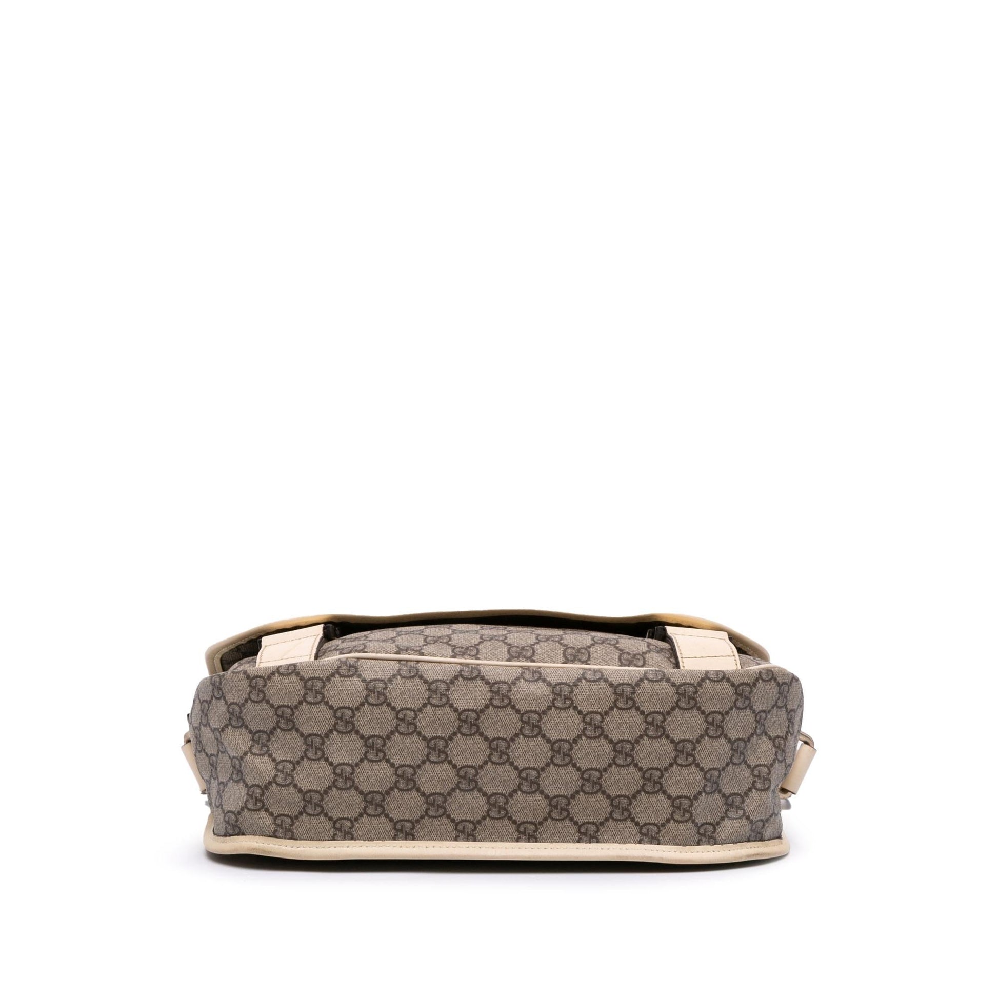 Gucci GG Supreme Crossbody Bag Crossbody 36