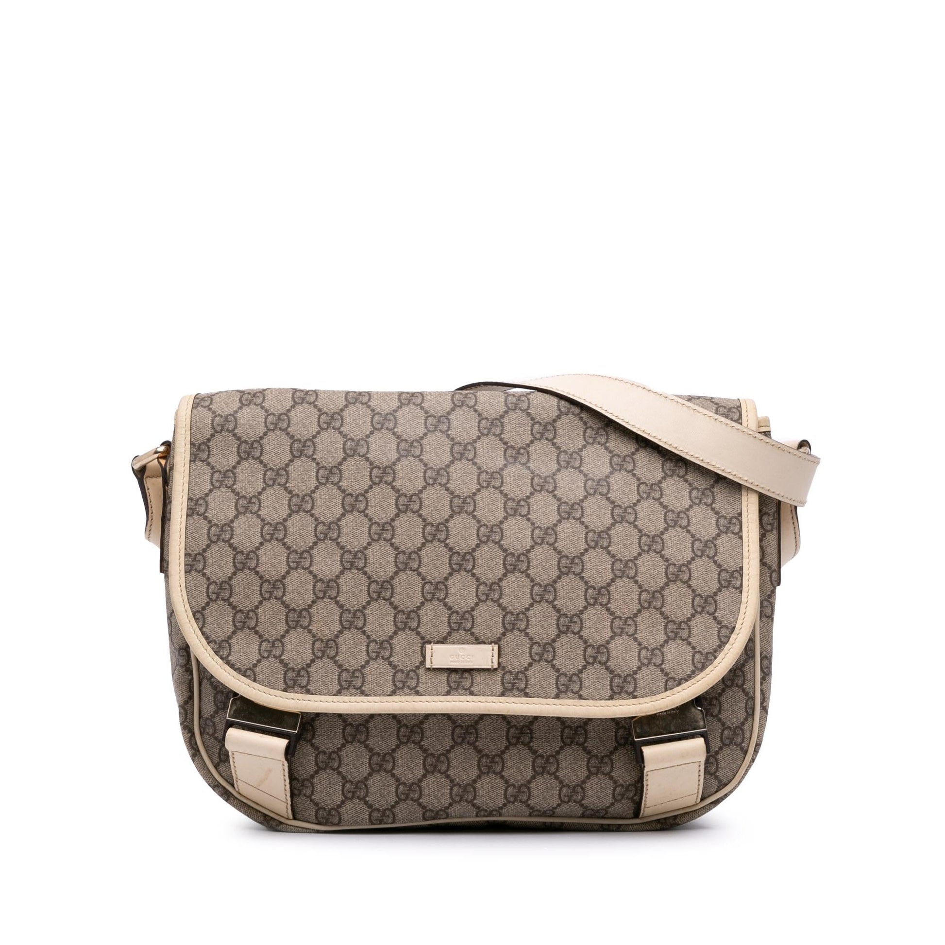 Gucci GG Supreme Crossbody Bag Crossbody 36