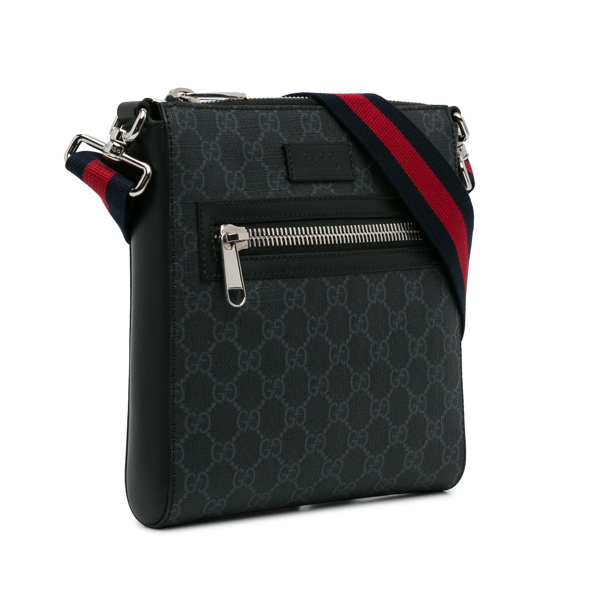 Gucci GG Supreme Messenger SHG-v3moky Canvas Black Small Crossbody Bag