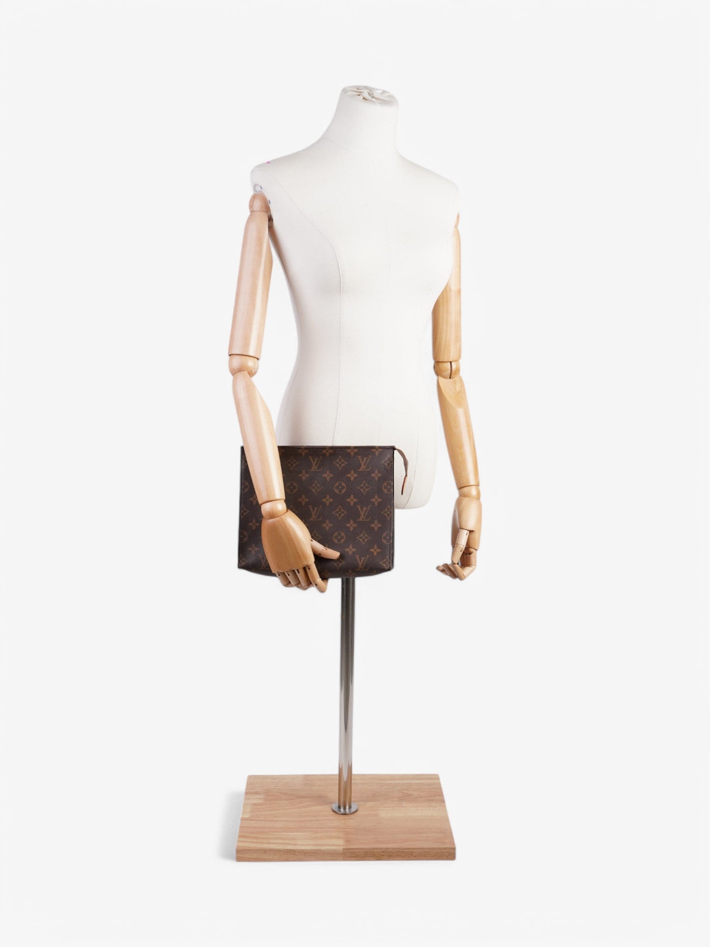 Louis Vuitton Toiletry 26 Coated Monogram Canvas Coated Canvas Apparel Canvas 9