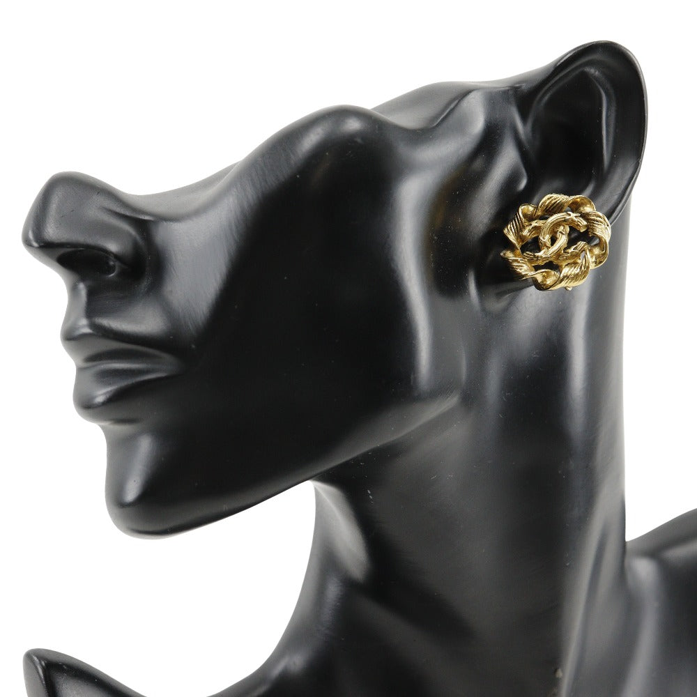 Chanel Round Coco Mark Earrings Jewelry