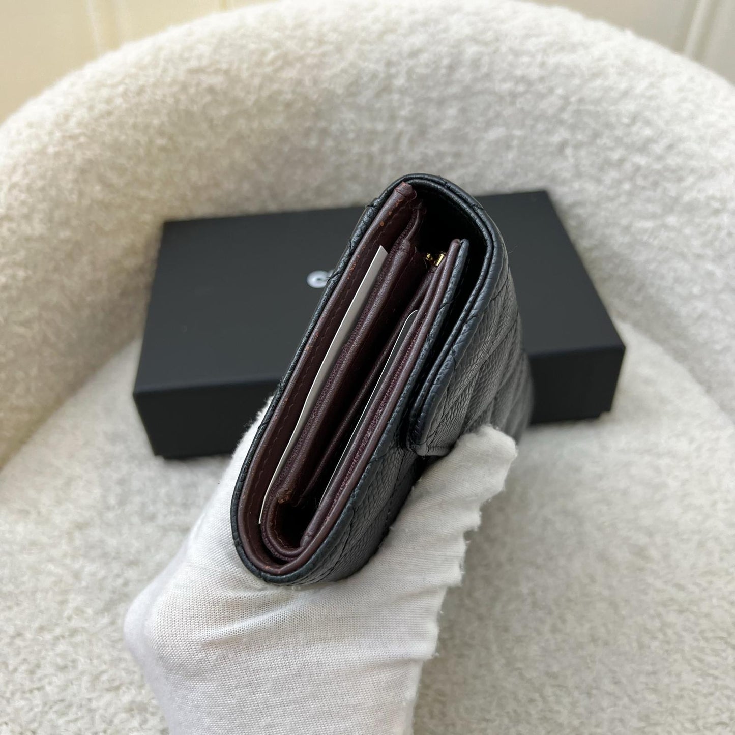 Chanel Classic Medium Trifold Wallet in Black Caviar and LGHW (Model: )