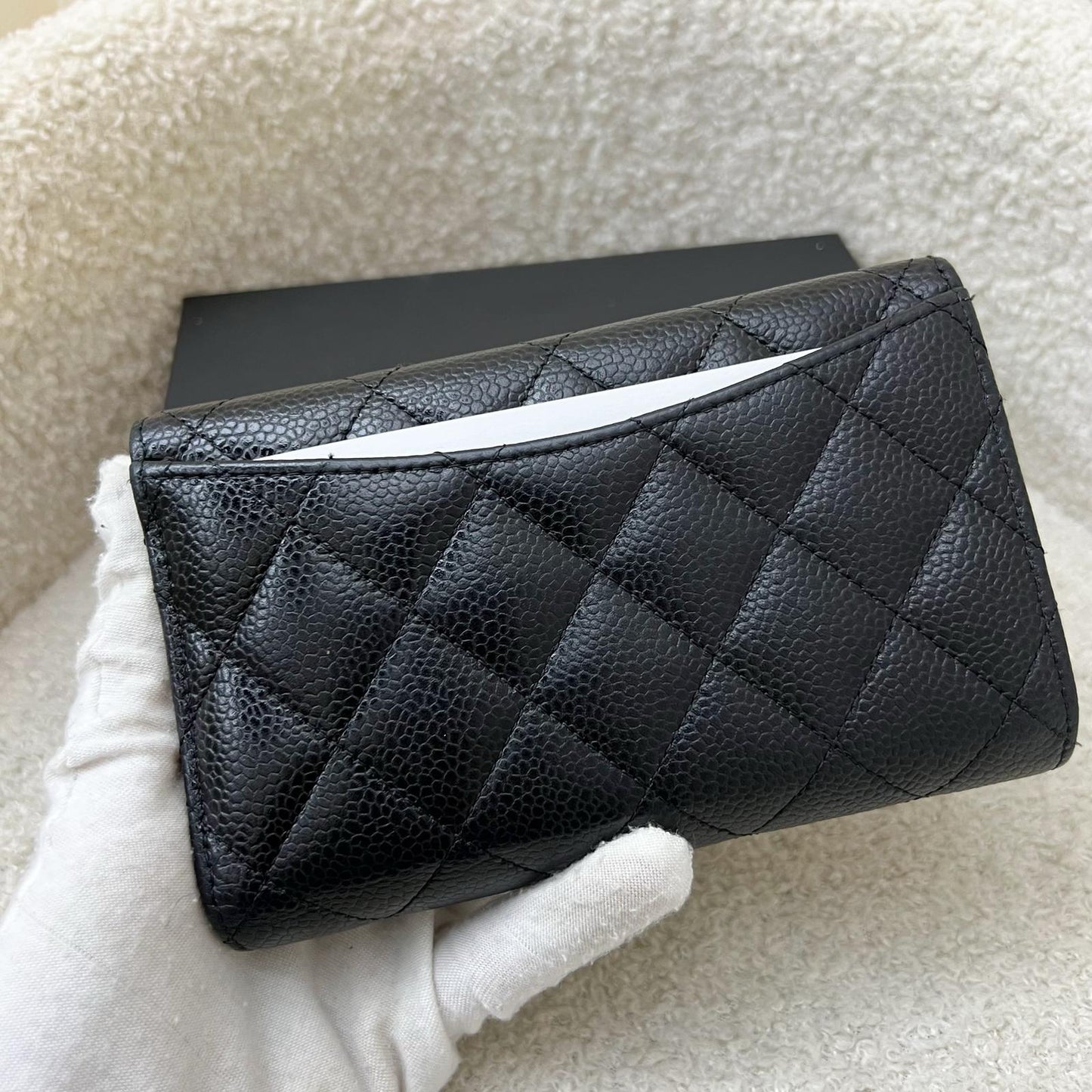 Chanel Classic Medium Trifold Wallet in Black Caviar and LGHW (Model: )