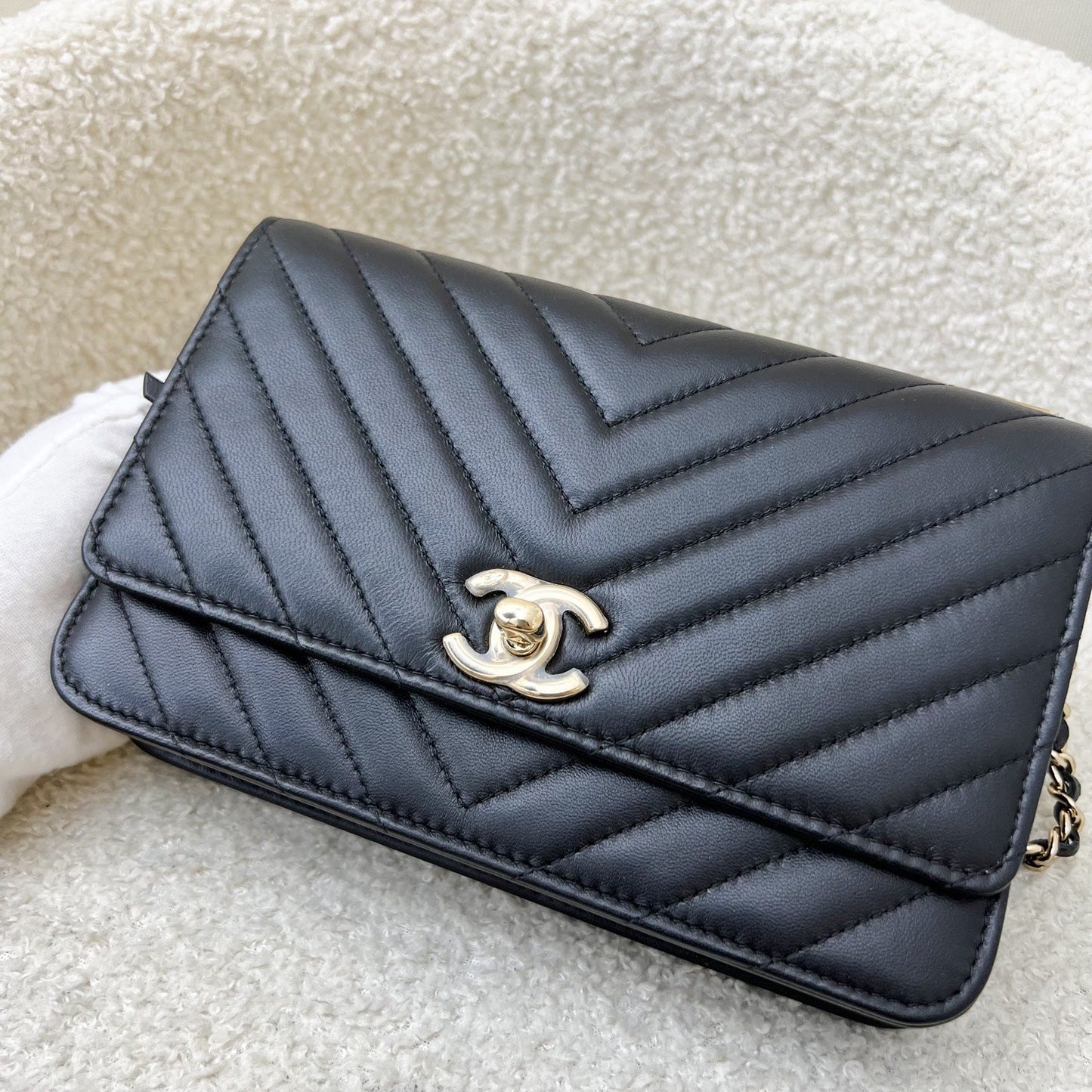 Chanel Trendy CC Wallet on Chain WOC in Black Chevron Lambskin and LGHW (Model: ) Bag