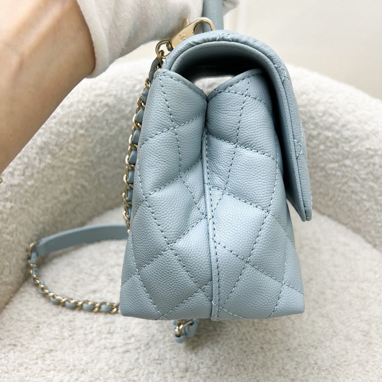 Chanel Small () Coco Handle in Robin Egg Blue Caviar and LGHW (Model: ) Accessory