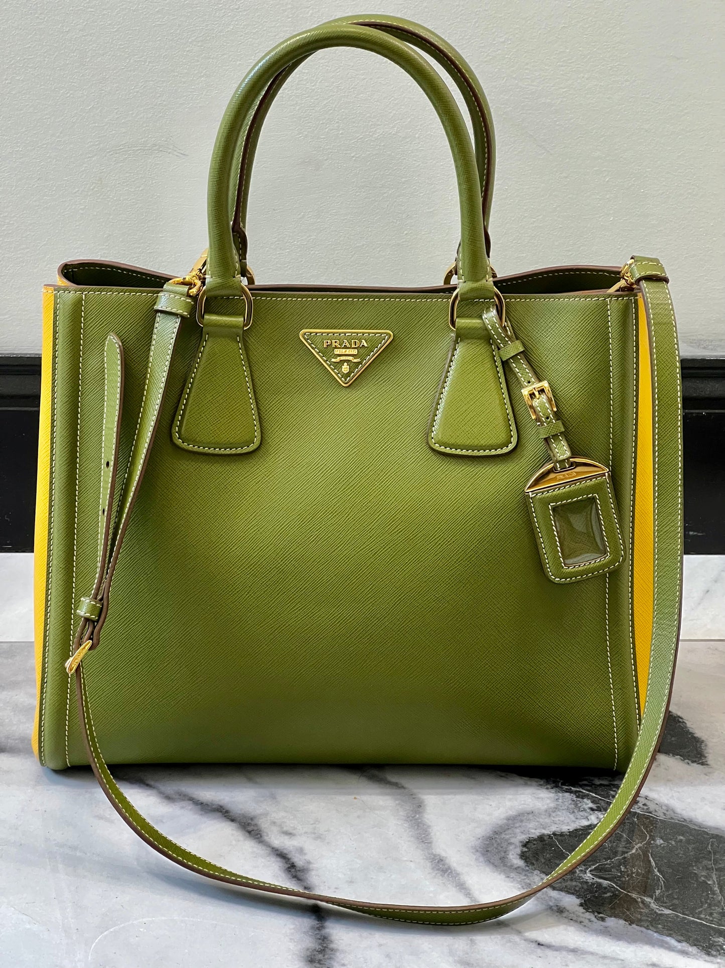 Prada Lux Saffiano Tote Handbag Leather Medium Tote Bag