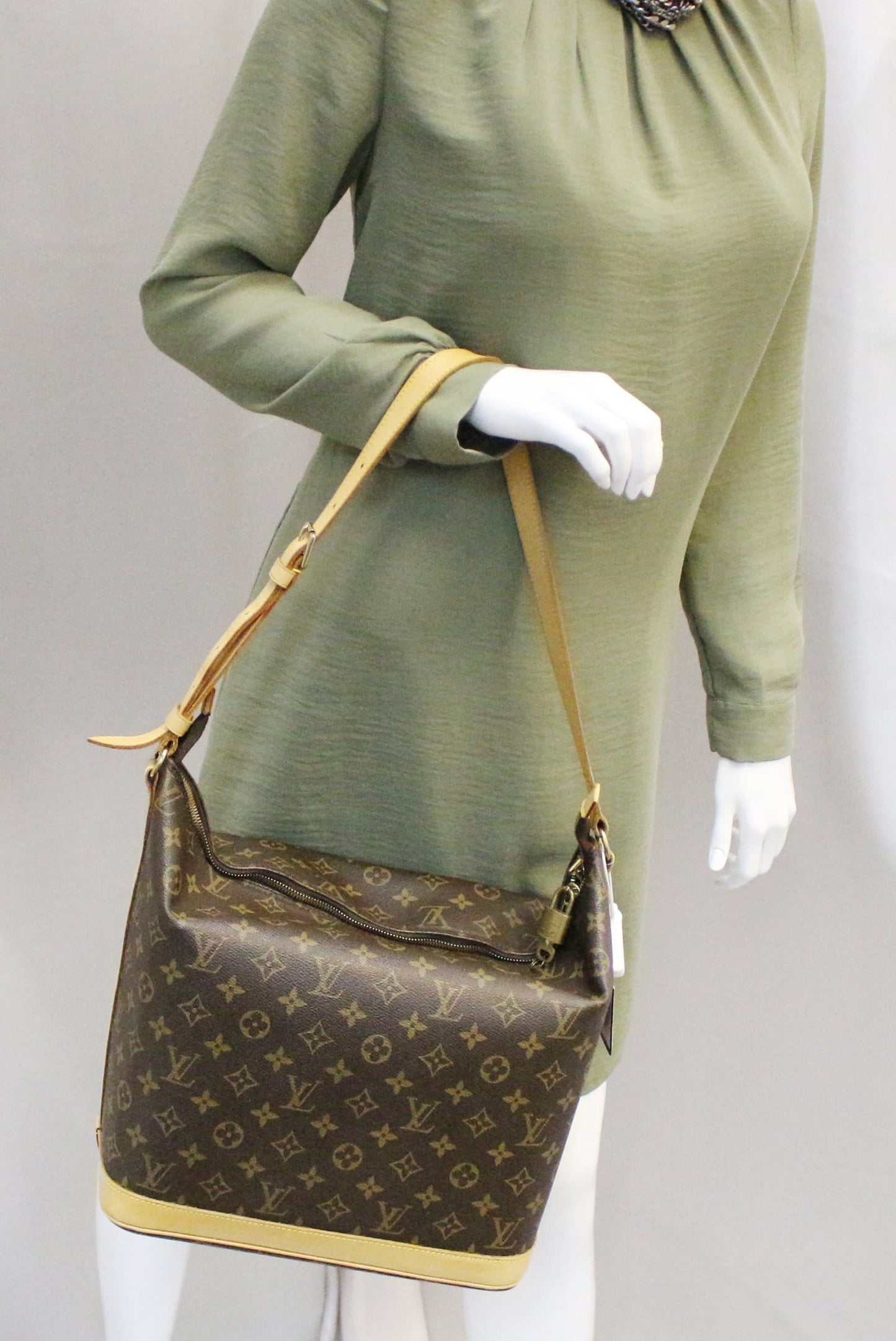 Louis Sharon Stone Amfar Three Shoulder Bag Canvas Monogram