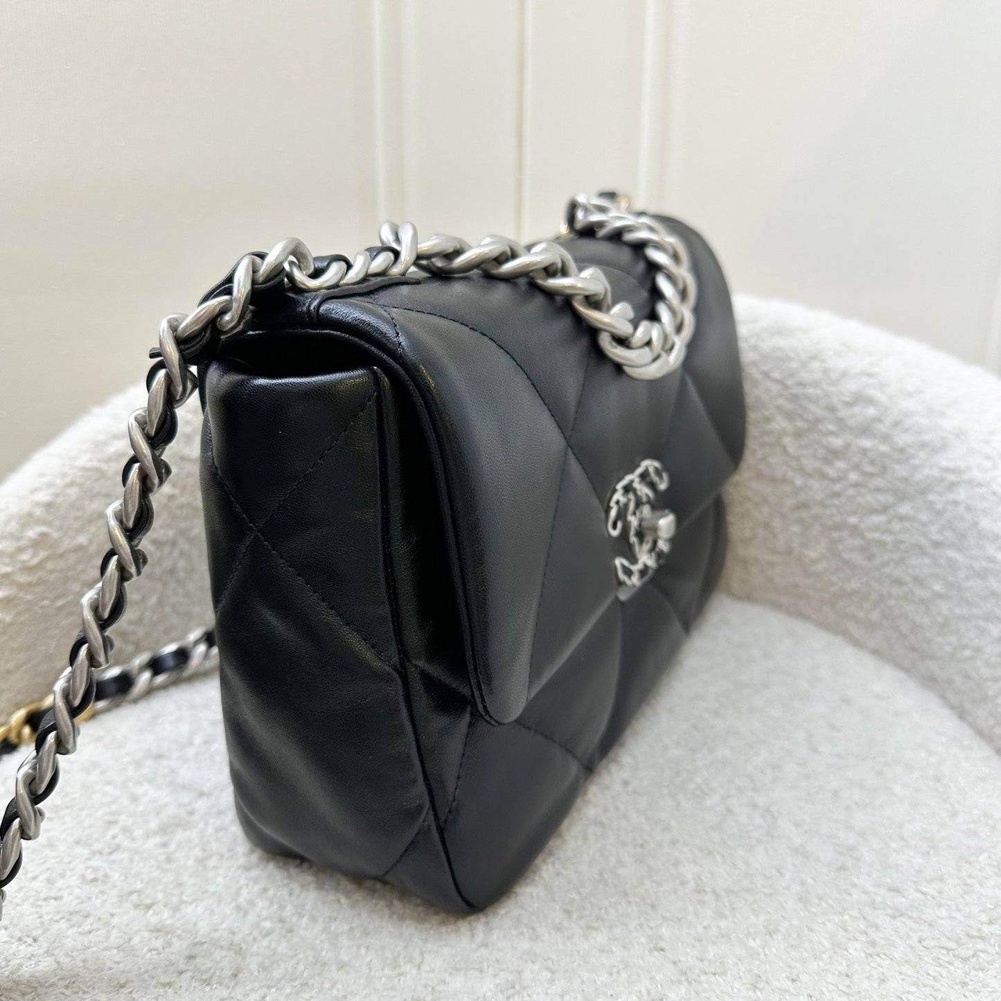 Chanel [Brand New] 19 Small Flap in Black Lambskin and 3-tone Hardware, Silver Turnlock (Model: ) Accessory