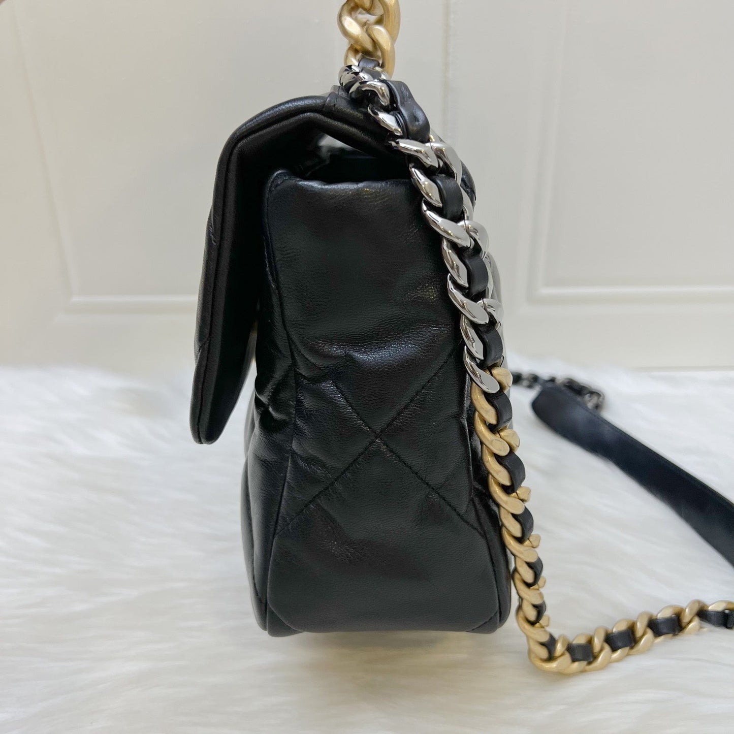 Chanel 19 Medium / Large Flap in Black Goatskin and 3-tone HW Accessory