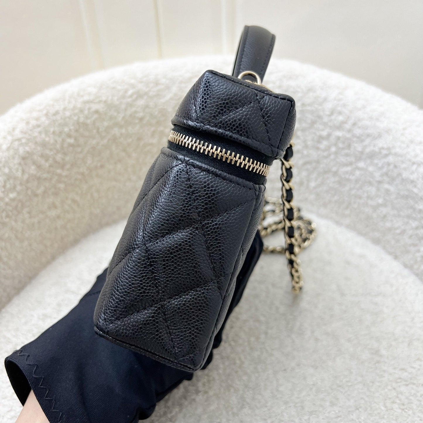 Chanel [Like New - Local Set - Jan 2025] Vanity / Clutch with Chain (LP Style Bag) in Black Caviar and LGHW (Model: )