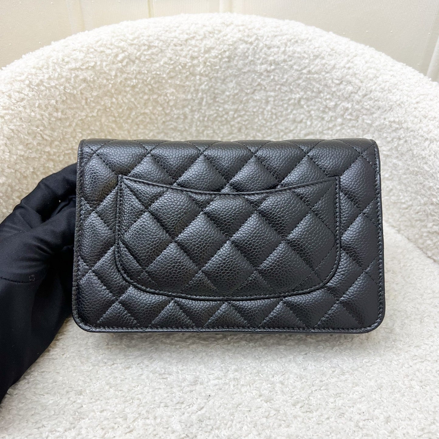 Classic Wallet on Chain WOC in Black Caviar and GHW Classic