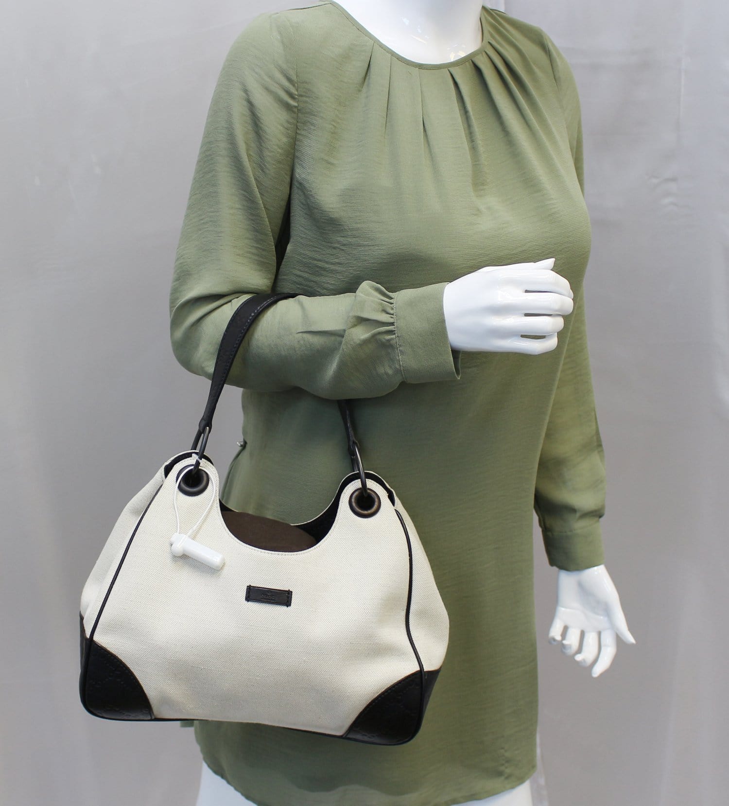 Gucci Colbert Shoulder Bag Canvas White