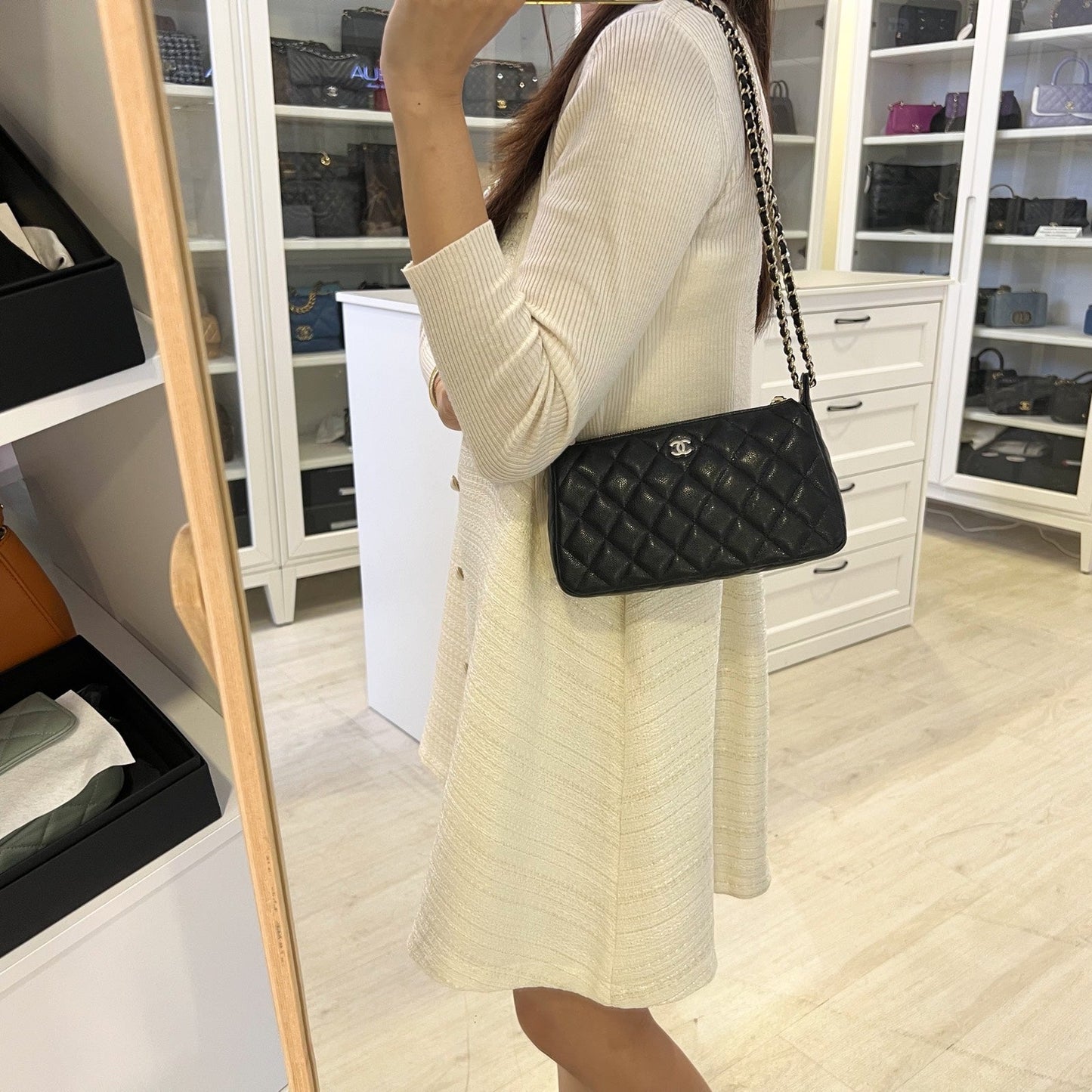 Chanel [BN - Local Set - July 2025] Clutch with Chain in Black Caviar GHW (Model: )