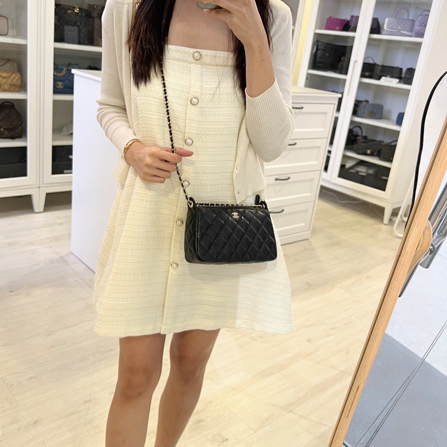 Chanel [BN - Local Set - July 2025] Clutch with Chain in Black Caviar GHW (Model: )
