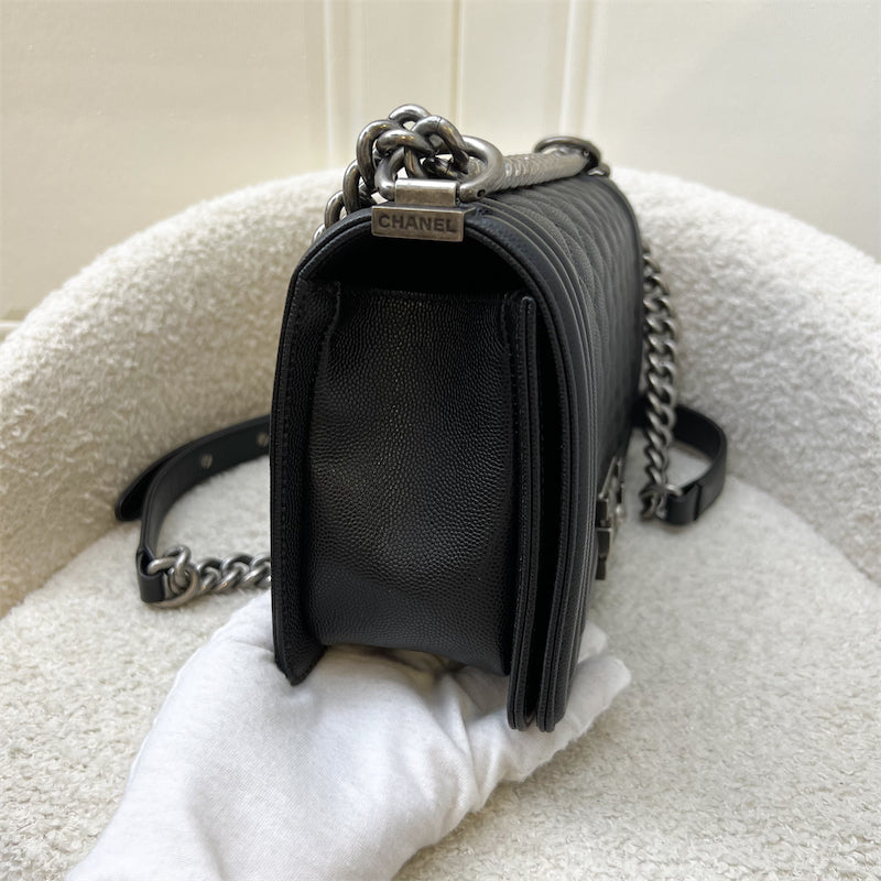 Chanel Medium Boy Flap in Black Caviar and RHW Accessory